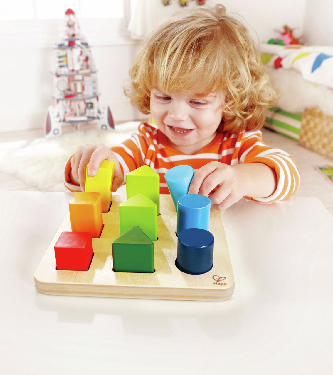 מיון צבעים וצורות - HAPE