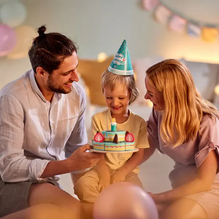 עוגת יום הולדת מנגנת